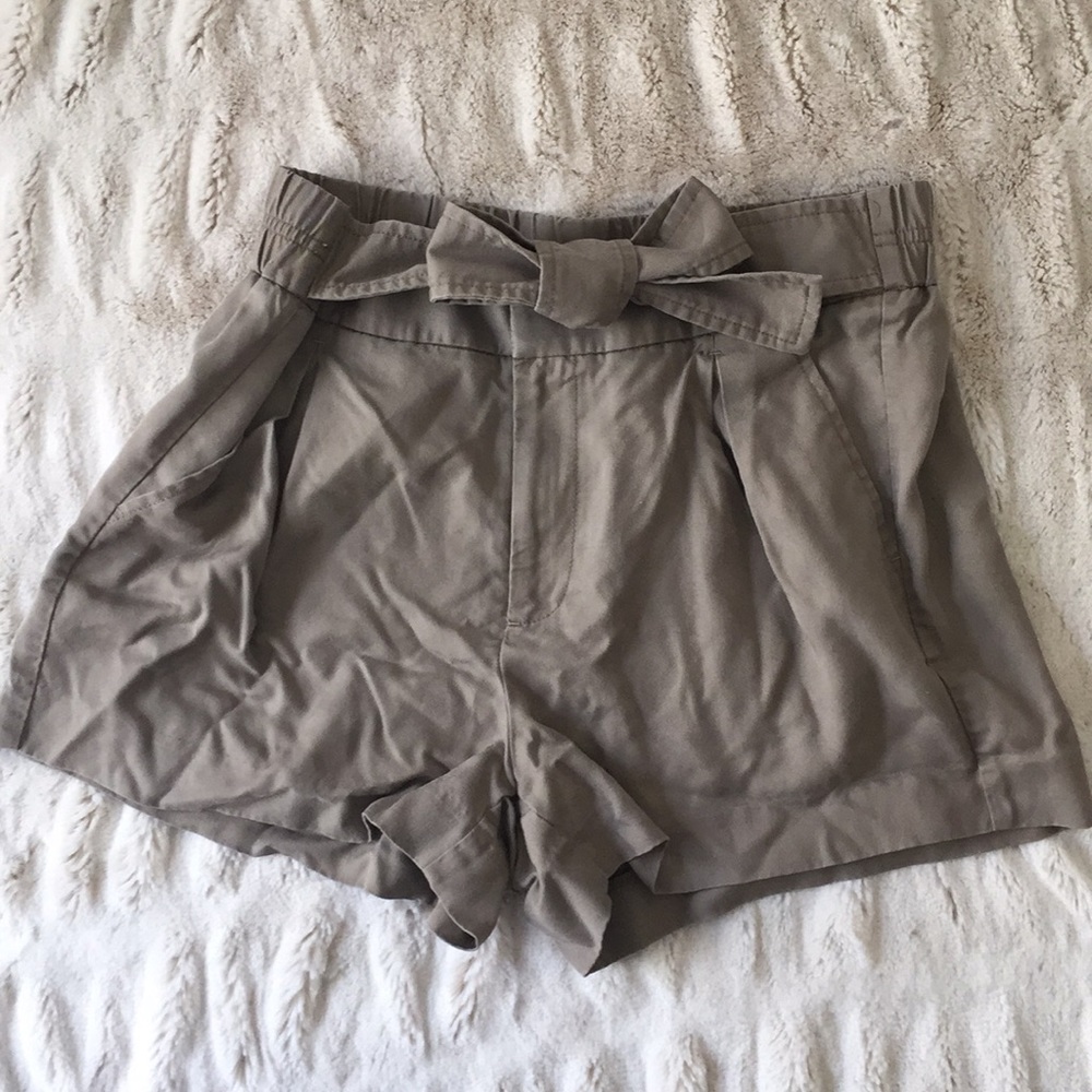 JCrew 3” Khaki Shorts